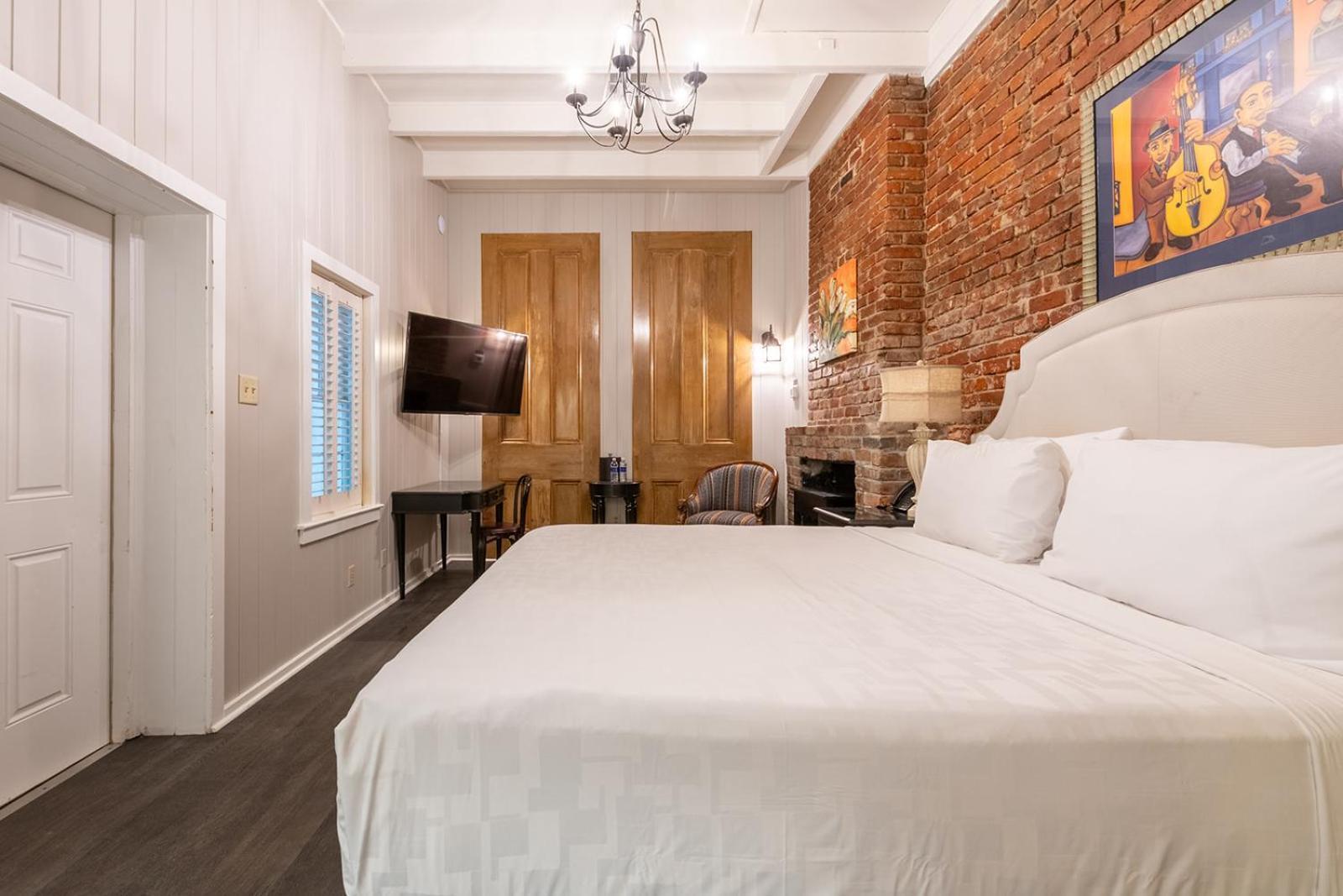 French Quarter Suites Hotel New Orleans Eksteriør billede