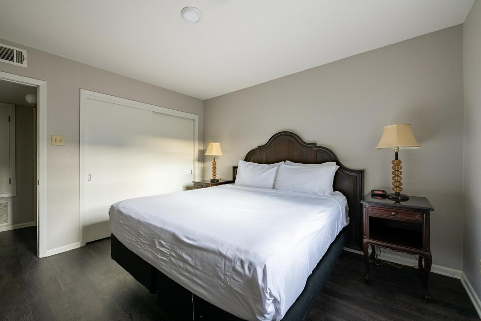 French Quarter Suites Hotel New Orleans Eksteriør billede