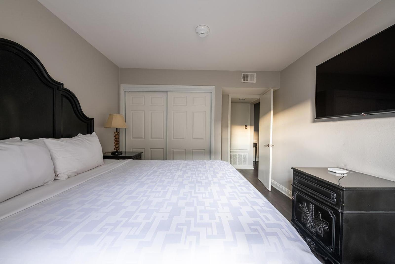French Quarter Suites Hotel New Orleans Eksteriør billede